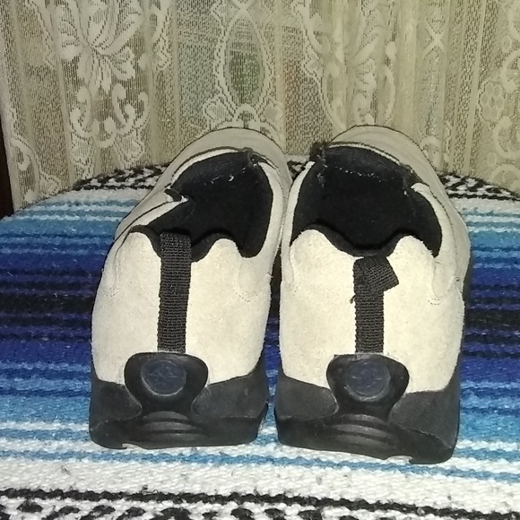 MEN NEVADOS HIKING LOAFERS W/DIRECTIONAL GRIP SOLE
